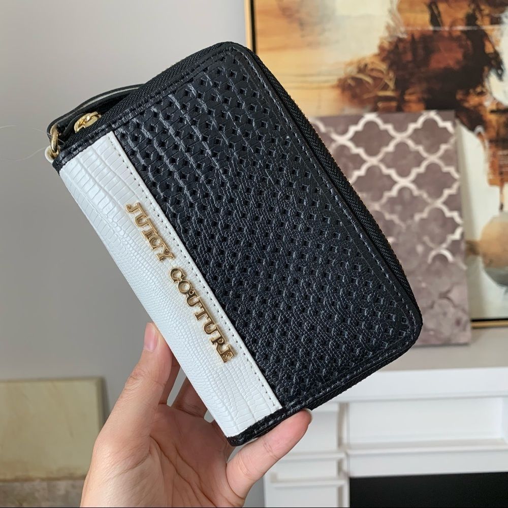 NWT Juicy Couture Wristlet Zip around Wallets For Women Black and white